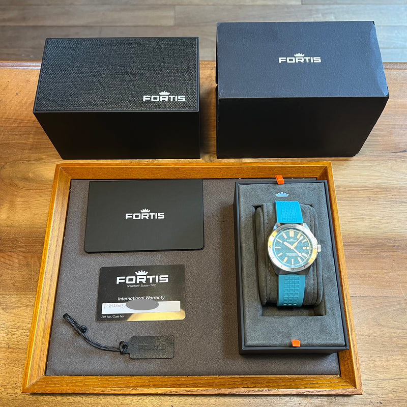 Fortis Marinemaster M-40 Serenity Blue Full Set F8120003