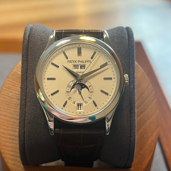 Patek Philippe Annual Calendar White Gold 5396G-011