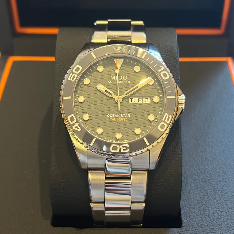 Mido Ocean Star 200C Automatic Day-Date M042.430.11.081.00