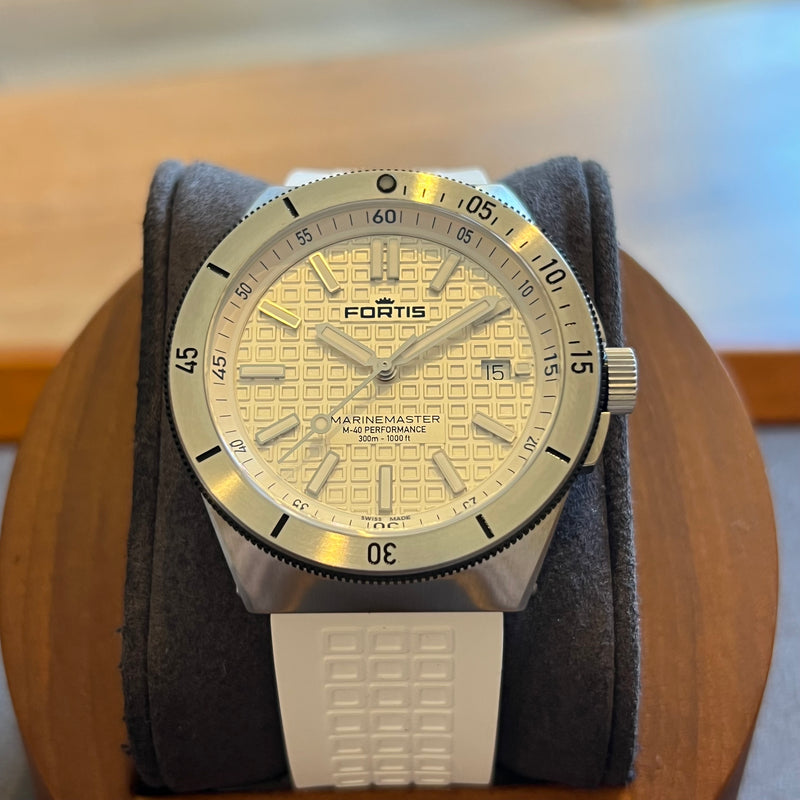 Fortis Marinemaster M-40 White Strap F812.0009