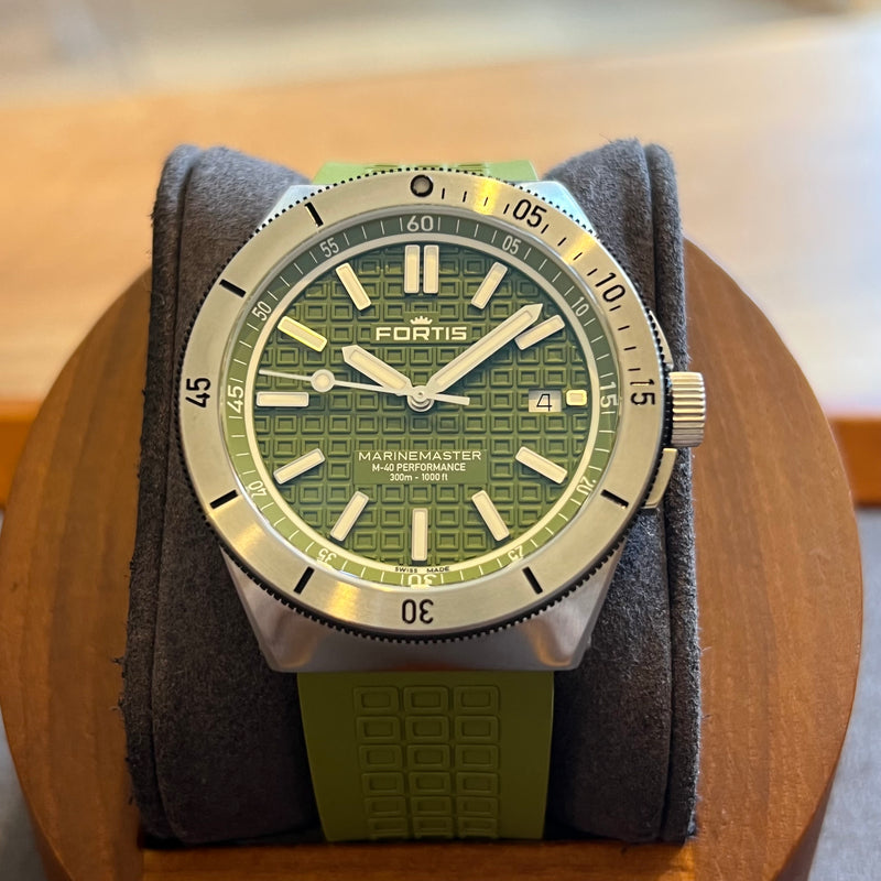 Fortis Marinemaster M-40 Automatic Date Green F8120007
