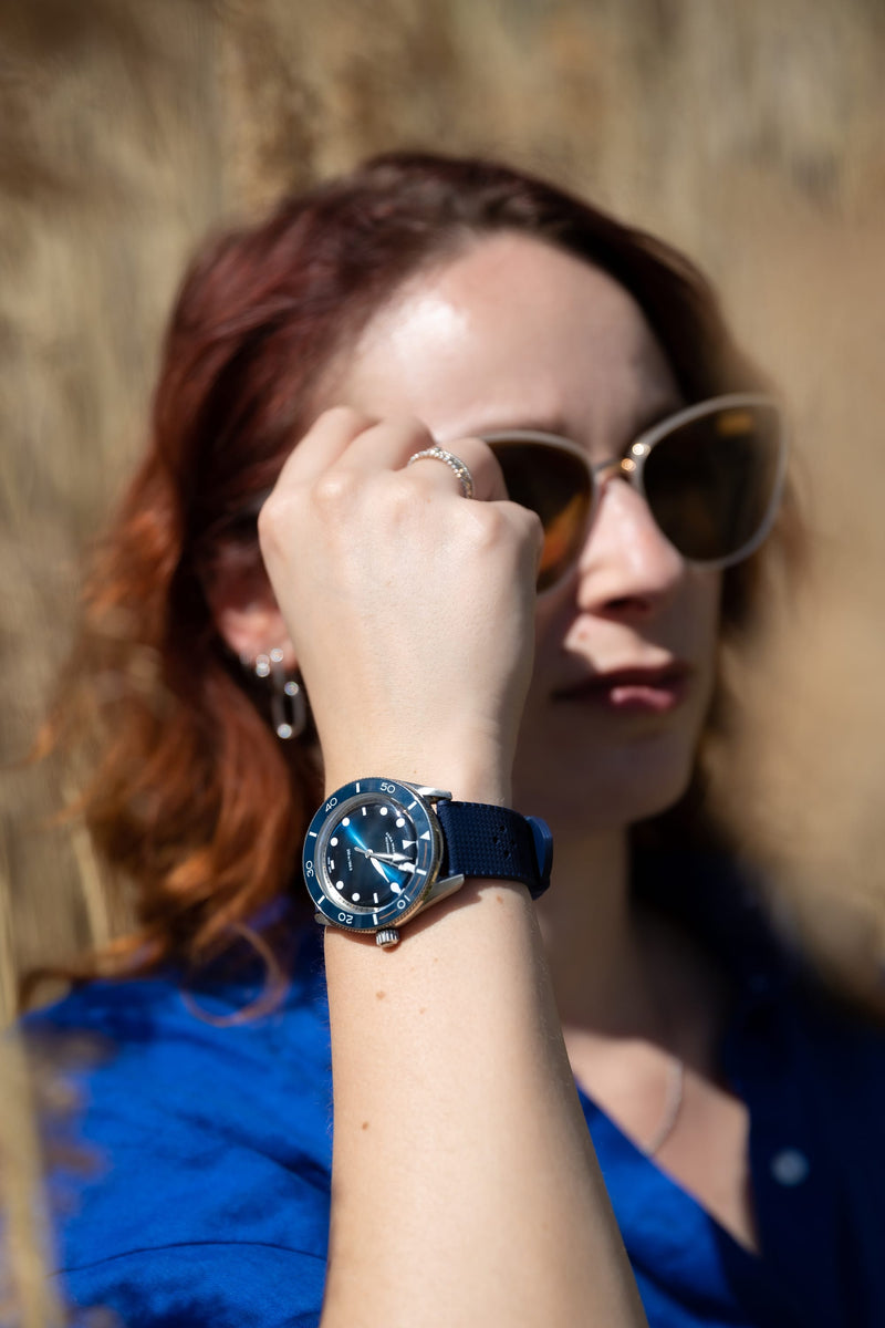 ELKA Arinis AF01w-1201 Automatic Blue Gradient Dial & Blue Tropic Rubber