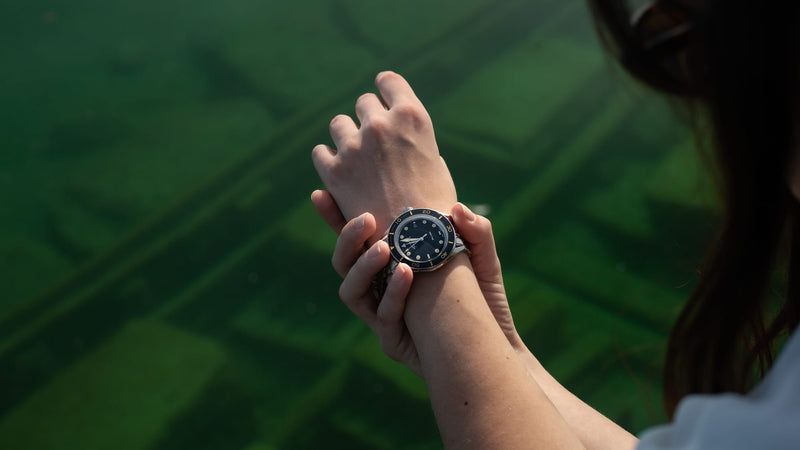 ELKA Arinis AF02W-1002 Automatic Black Dial & Rice-Grain Bracelet