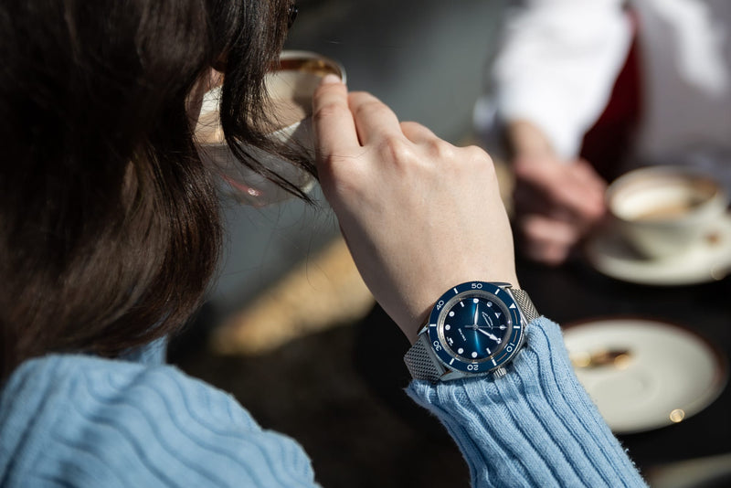 ELKA Arinis AF01-1001 Automatic Blue Gradient Dial & Milanese Mesh