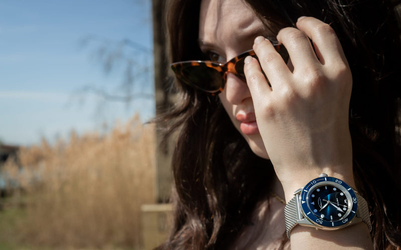 ELKA Arinis AF01-1001 Automatic Blue Gradient Dial & Milanese Mesh