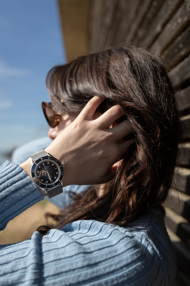 ELKA Arinis AF02-1001 Automatic Black Dial & Milanese Mesh