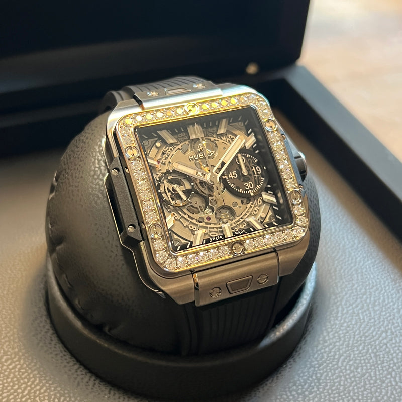 Hublot Square Unico Titanium 821.NX.0170.RX.1204