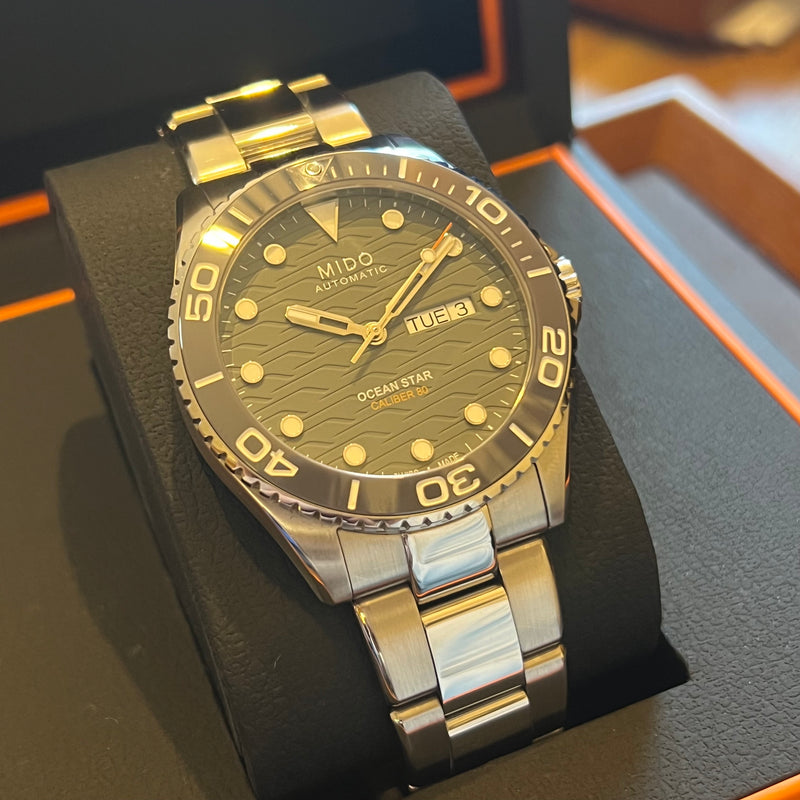 Mido Ocean Star 200C Automatic Day-Date M042.430.11.081.00