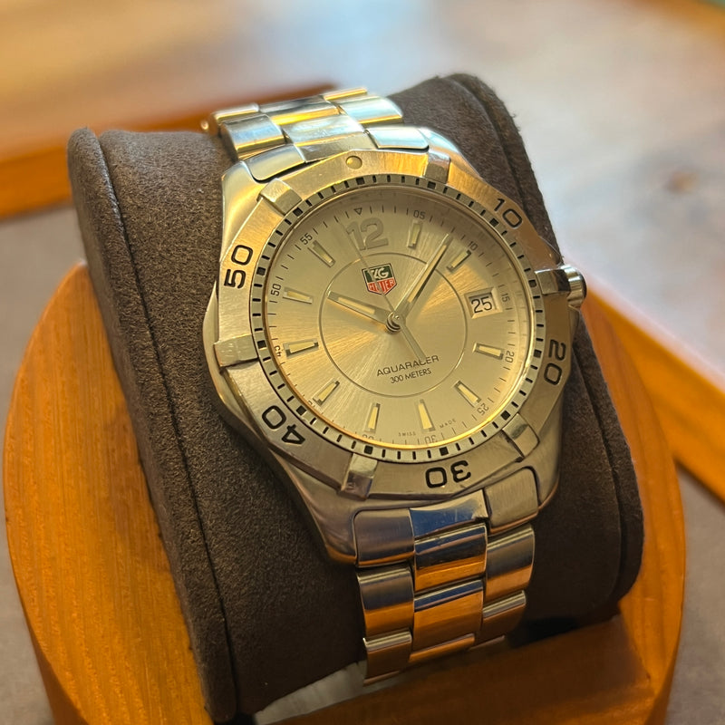 Konitankonitan　TAG Heuer WAF1112 TAG Heuer Aquaracer Silver Dial Quartz WAF1112