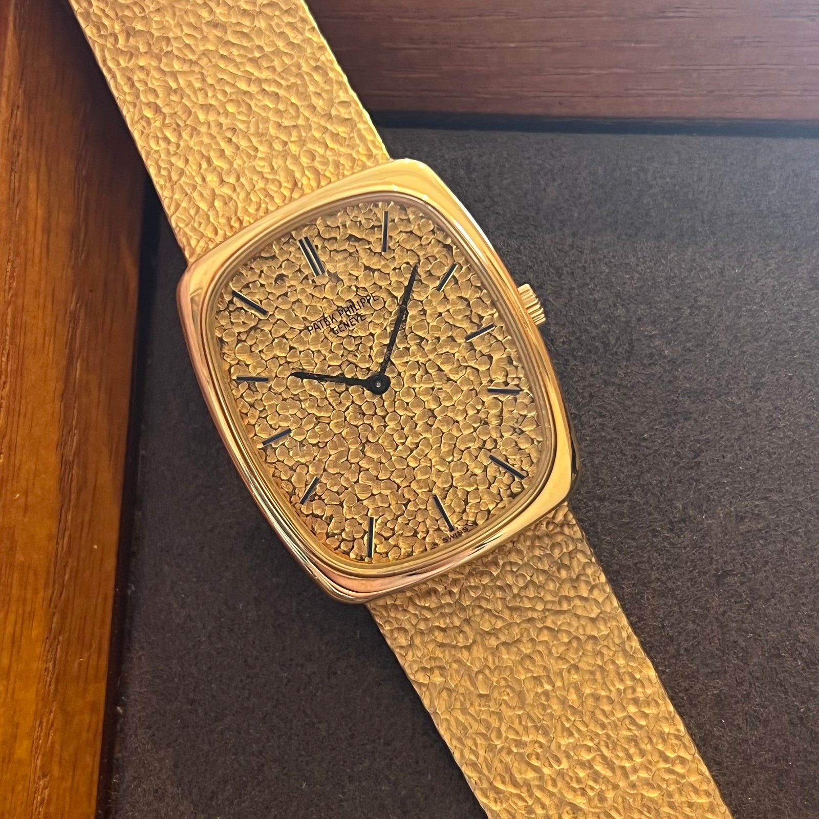 Patek Philippe Golden Ellipse Yellow Gold 18Kt 3667