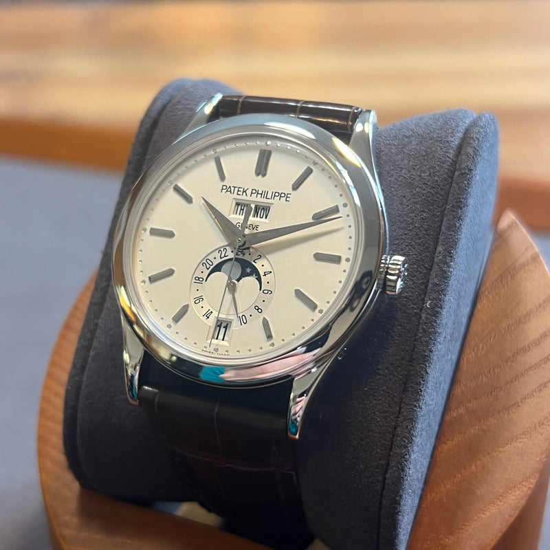 Patek Philippe Annual Calendar White Gold 5396G-011