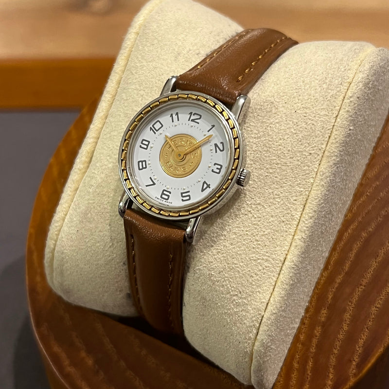 HERMES クォーツ時計 ホワイト/ブラウン Hermès Sellier Steel Case Quartz 24 mm