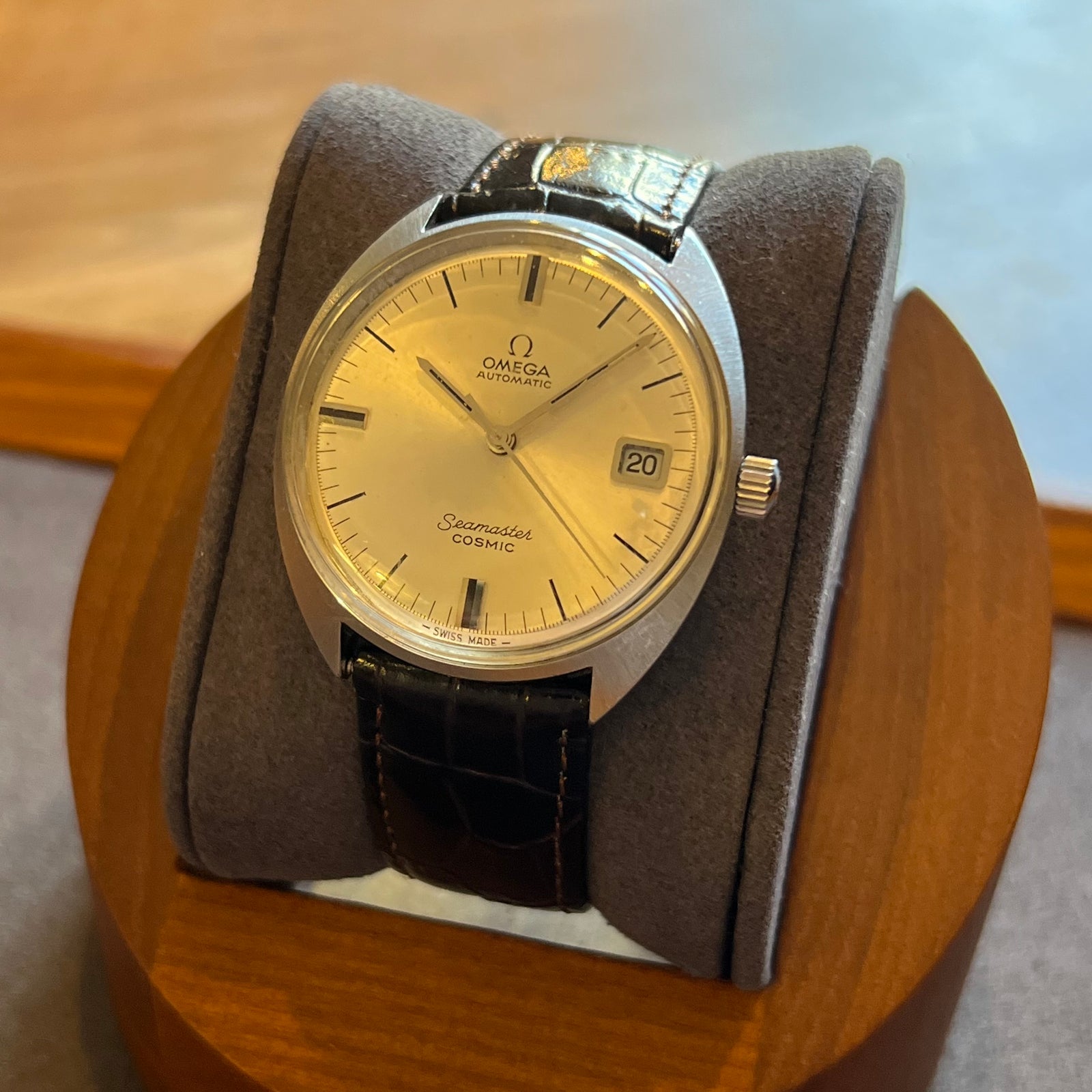 Omega Seamaster Cosmic Automatic Date 166026-T00L107