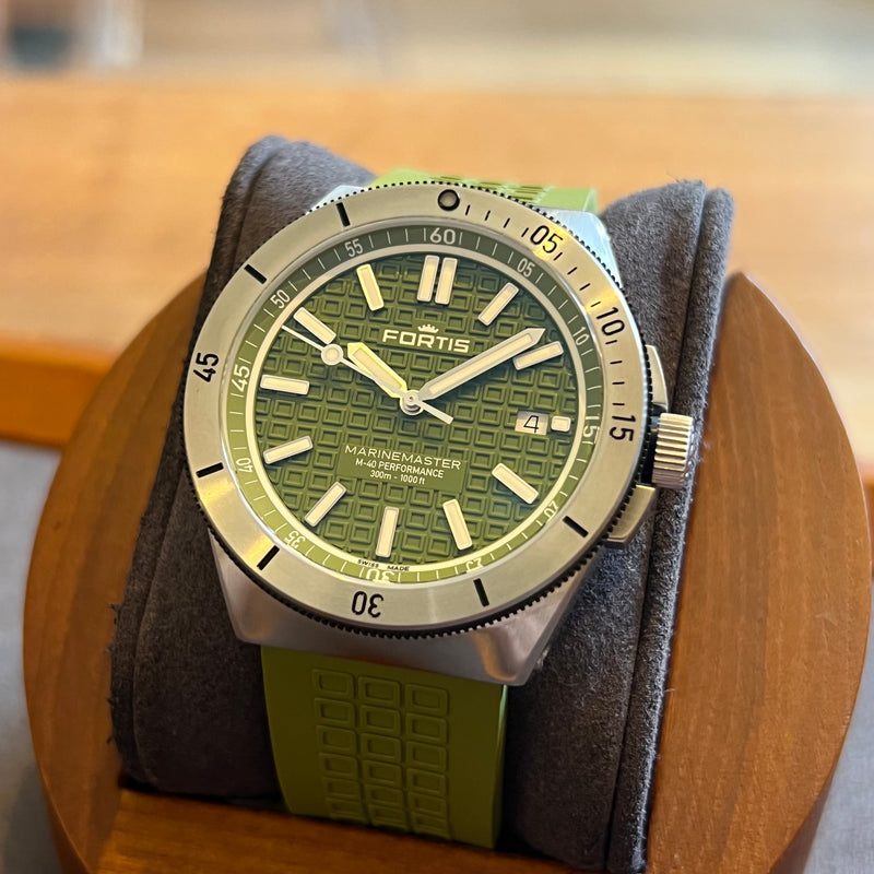 Fortis Marinemaster M-40 Automatic Date Green F8120007