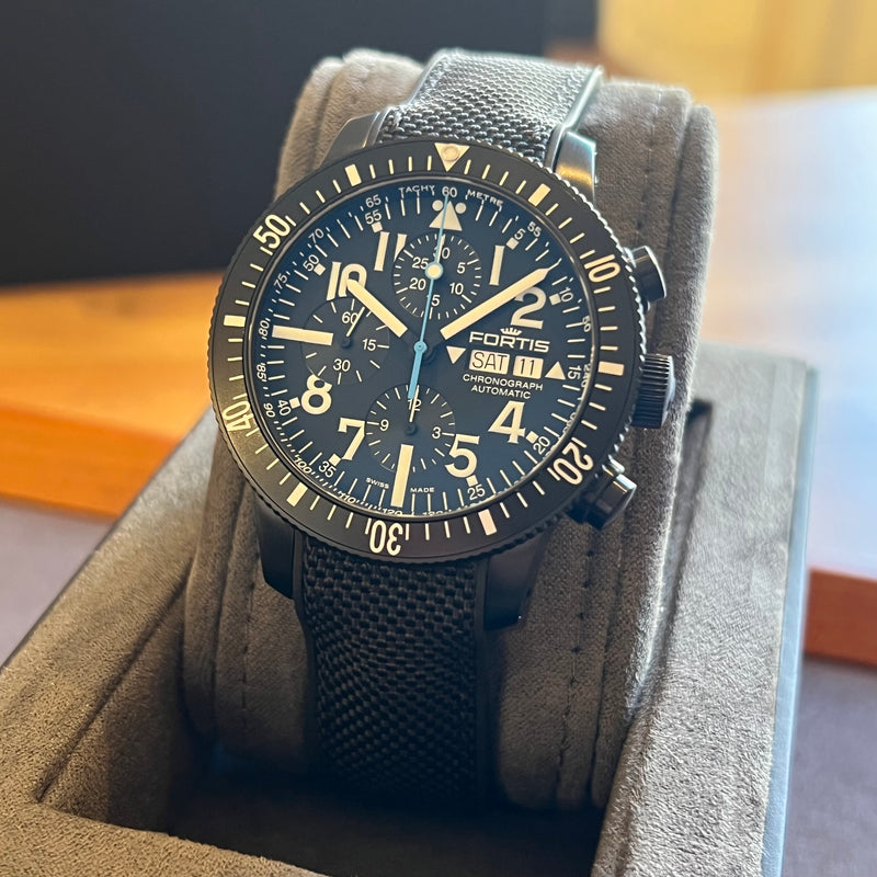 Fortis Aquatis Diver Black Chronograph Day-Date 638.18.41LP