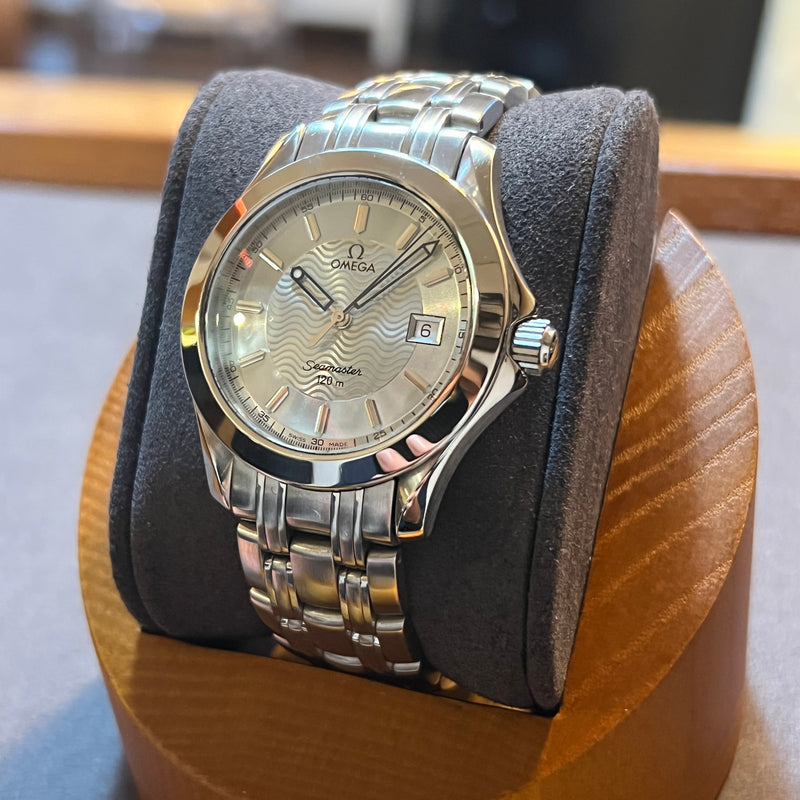 Omega Seamaster 120m Quartz Date Silver Dial 2511.31