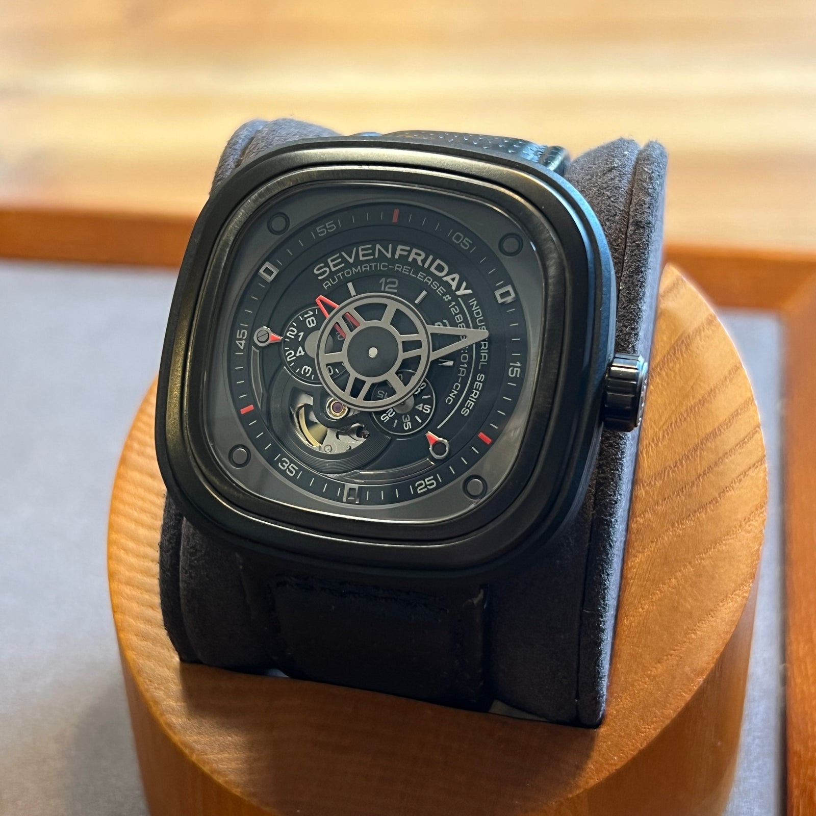 SEVENFRIDAY セブンフライデー P3-01 インダストリアル エンジン Seven Friday Industrial Automatic Open Heart SF-P3/01