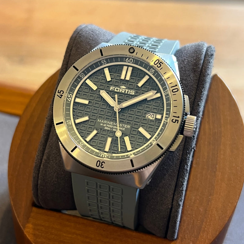 Fortis Marinemaster M-40 Gray Dial F812.0005