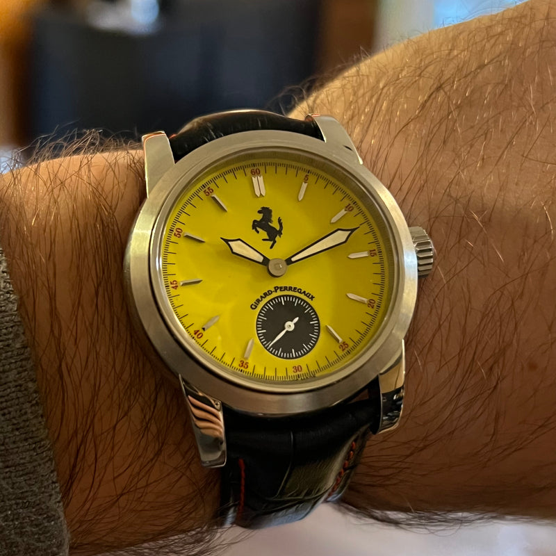 Girard-Perregaux Ferrari Small Second 80300.0.11.341