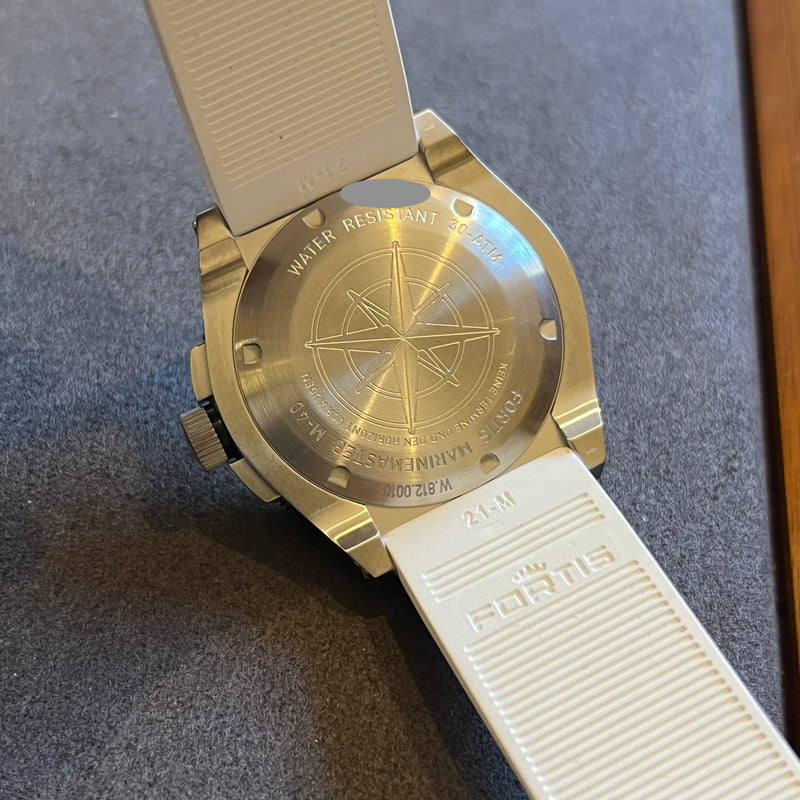 Fortis Marinemaster M-40 White Dial F812.0009