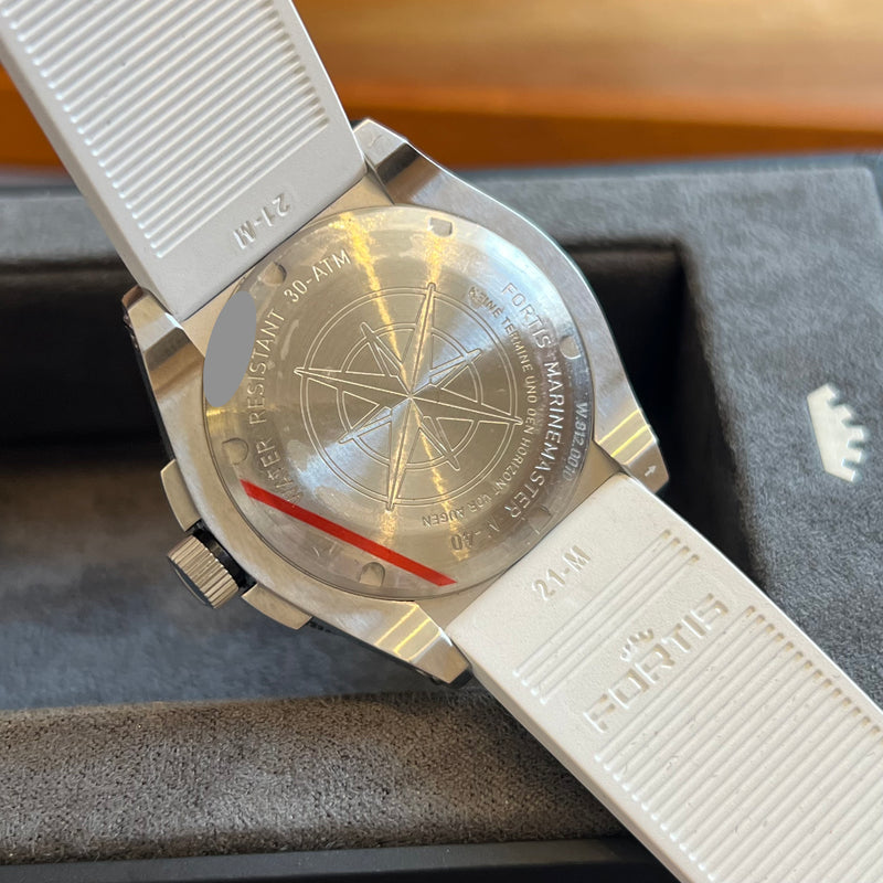 Fortis Marinemaster M-40 White Dial Full Set F812.0009