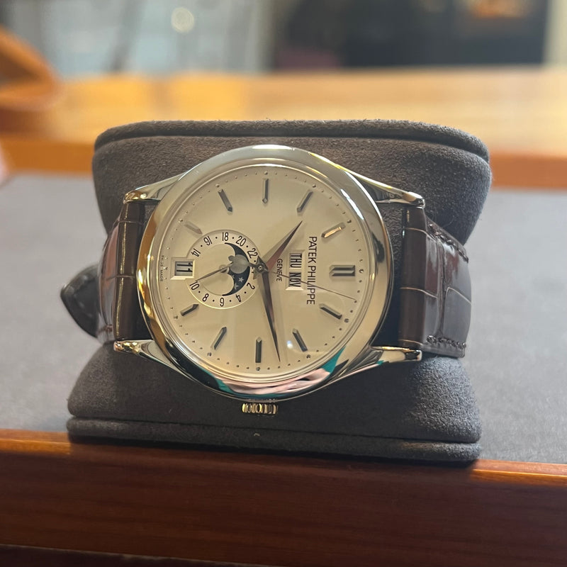 Patek Philippe Annual Calendar White Gold 5396G-011