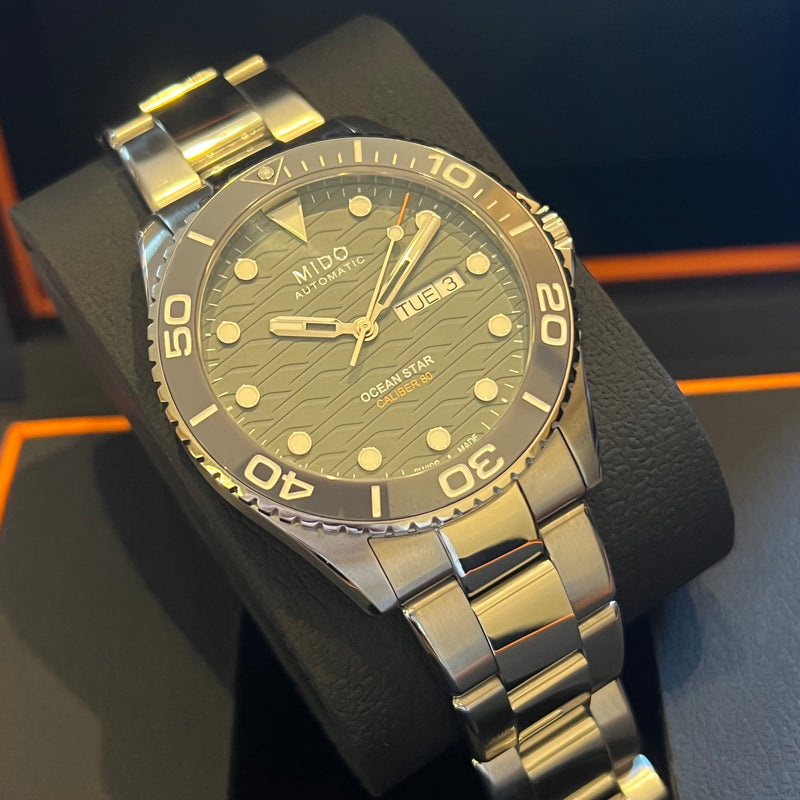 Mido Ocean Star 200C Automatic Day-Date M042.430.11.081.00