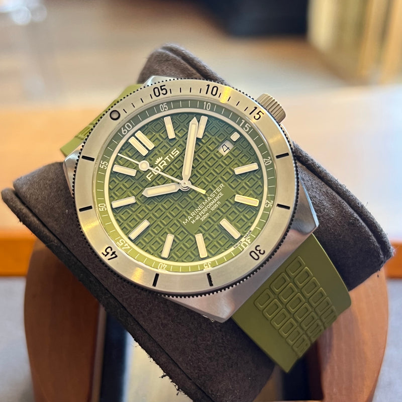 Fortis Marinemaster M-40 Automatic Date Green F8120007