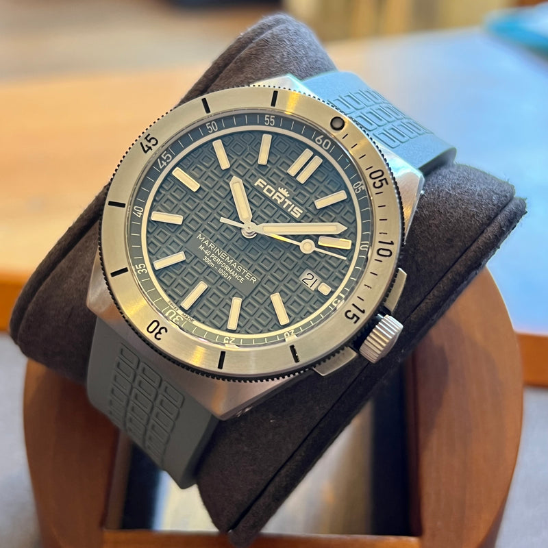 Fortis Marinemaster M-40 Gray Strap F812.0005
