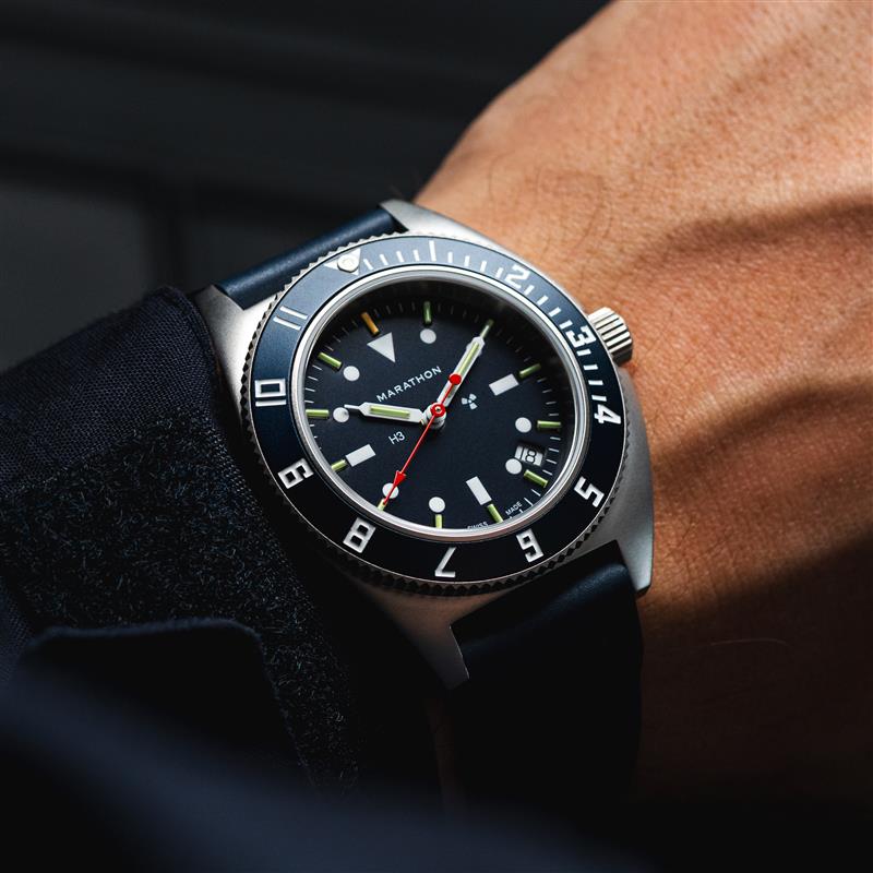 Marathon Watch 41mm Blue Steel Navigator w/Date (SSNAV-D) on Blue 3-Piece Rubber Strap Kit