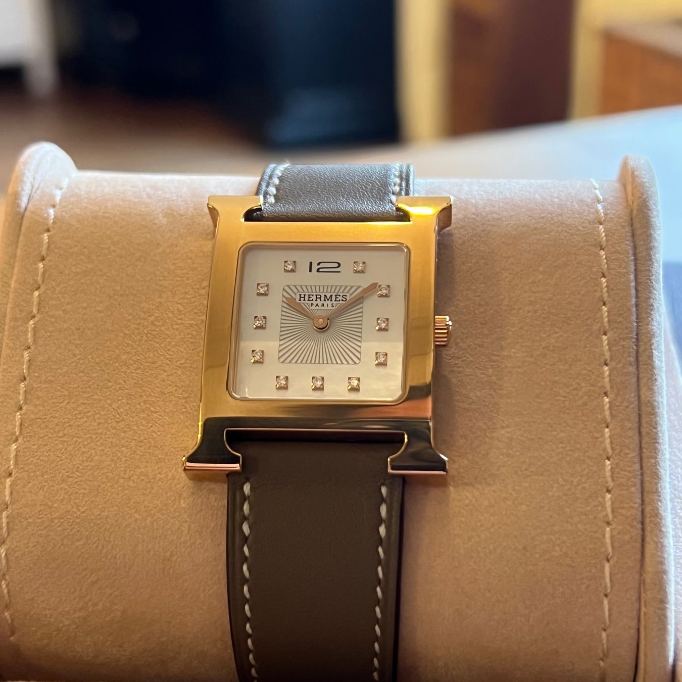 Hermès H Watch Shell & Diamonds Full Set 06-2022 HH1.502